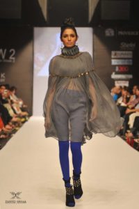 Lady unveil