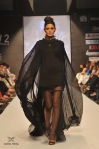 Lady unveil