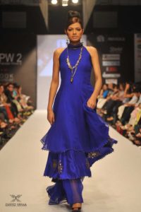 Lady unveil